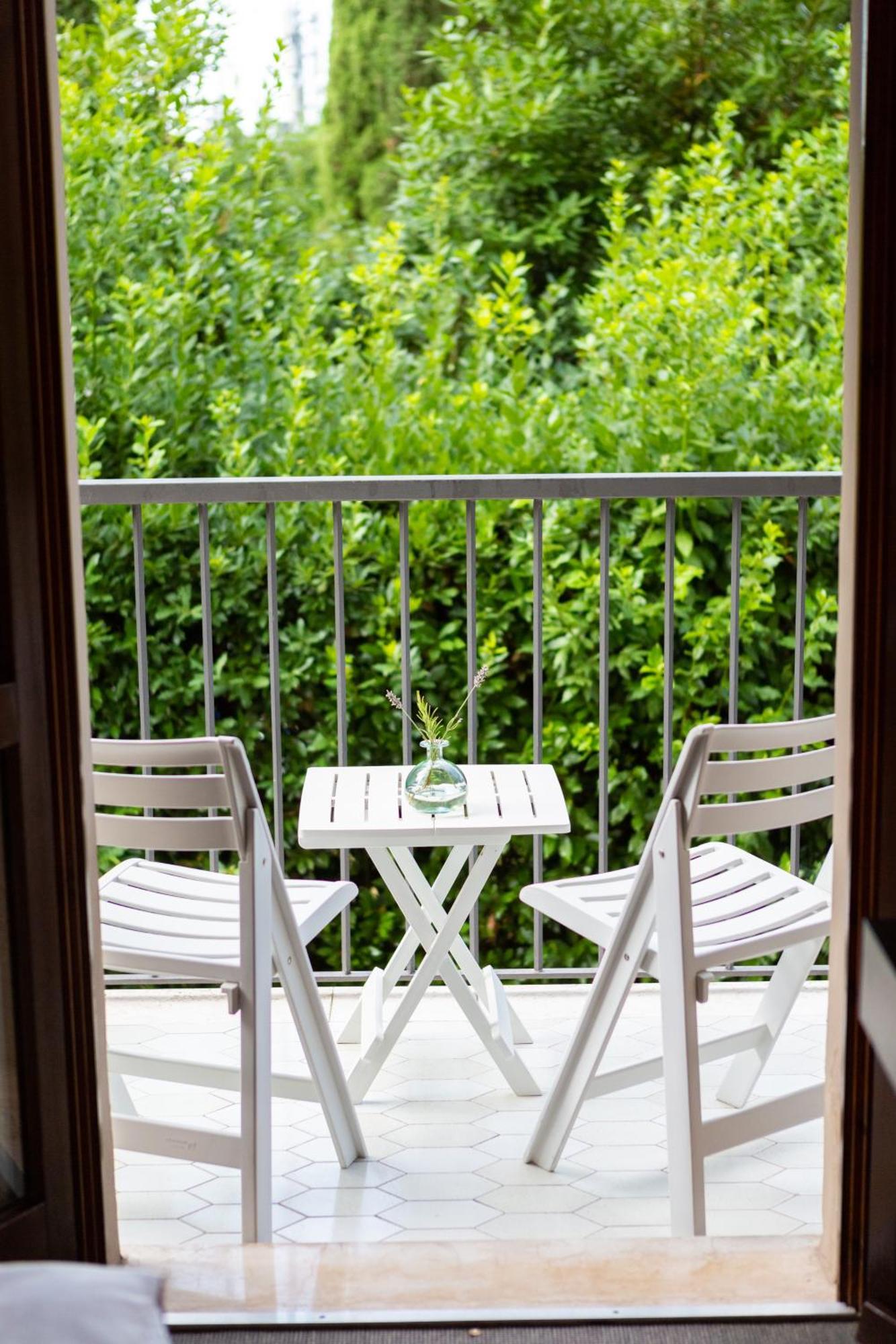 Hotel Villa Maria Сирмионе Экстерьер фото
