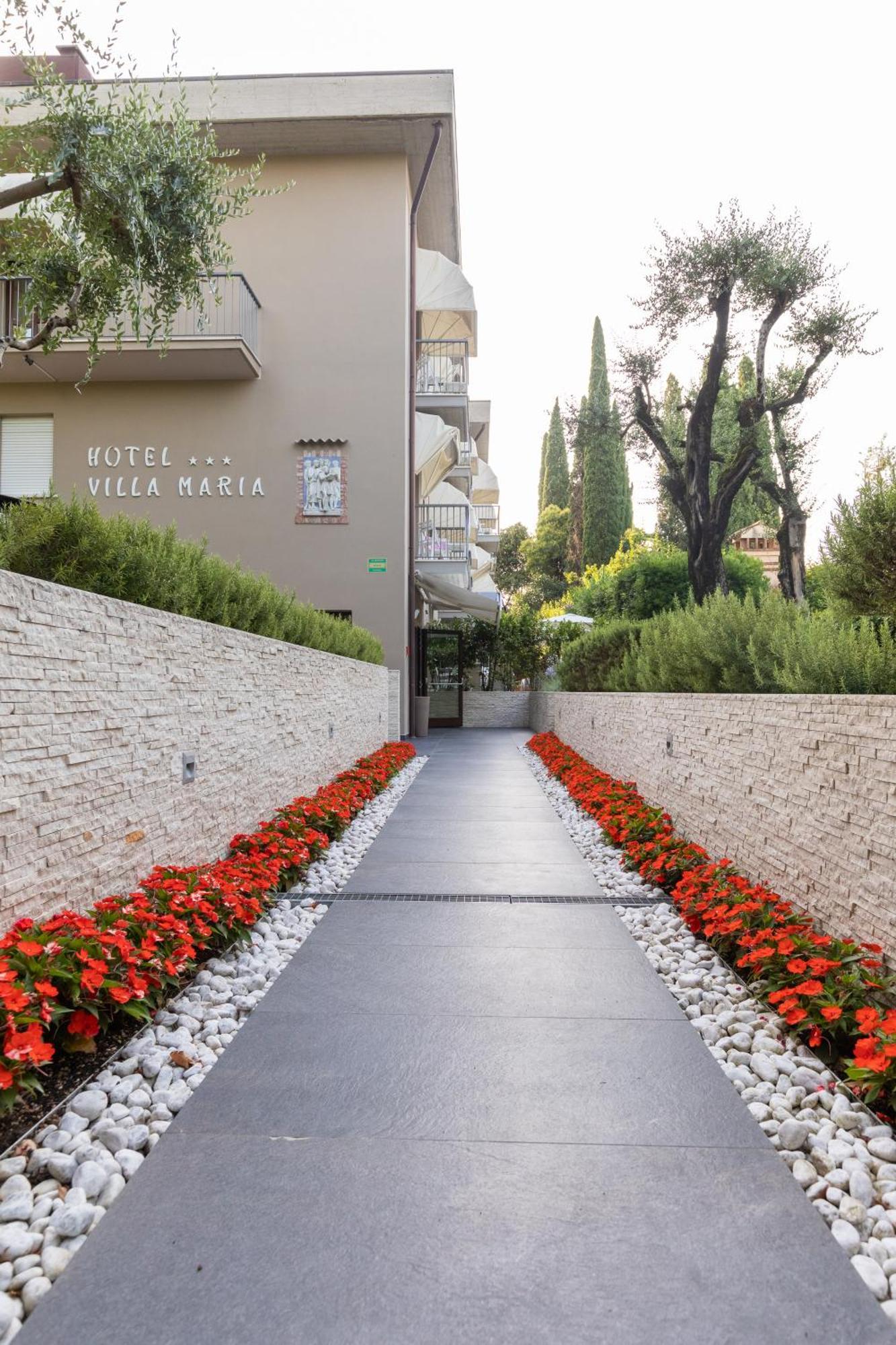 Hotel Villa Maria Сирмионе Экстерьер фото