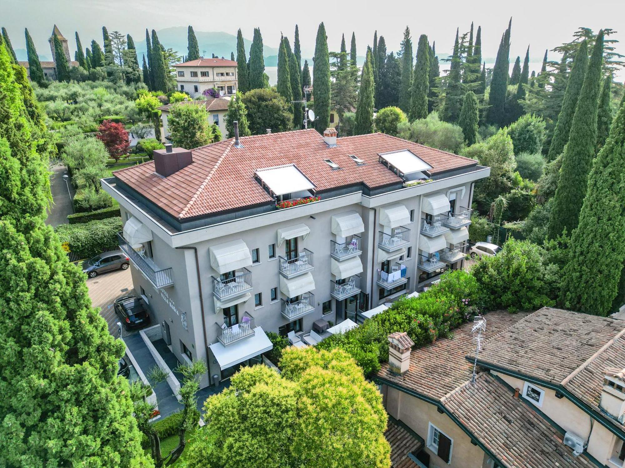 Hotel Villa Maria Сирмионе Экстерьер фото